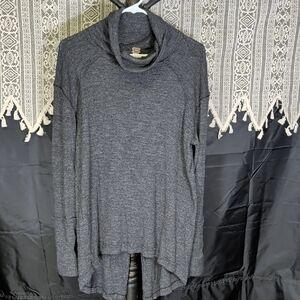 We The Free Large Ladies Decorative Back Shirt L